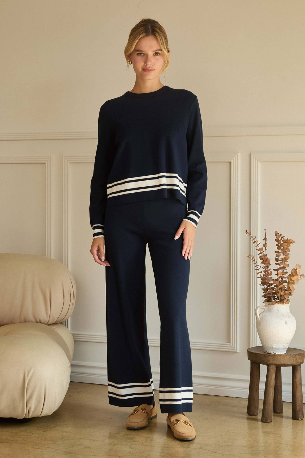 SKIES ARE BLUE - Striped Hem Knit Pants