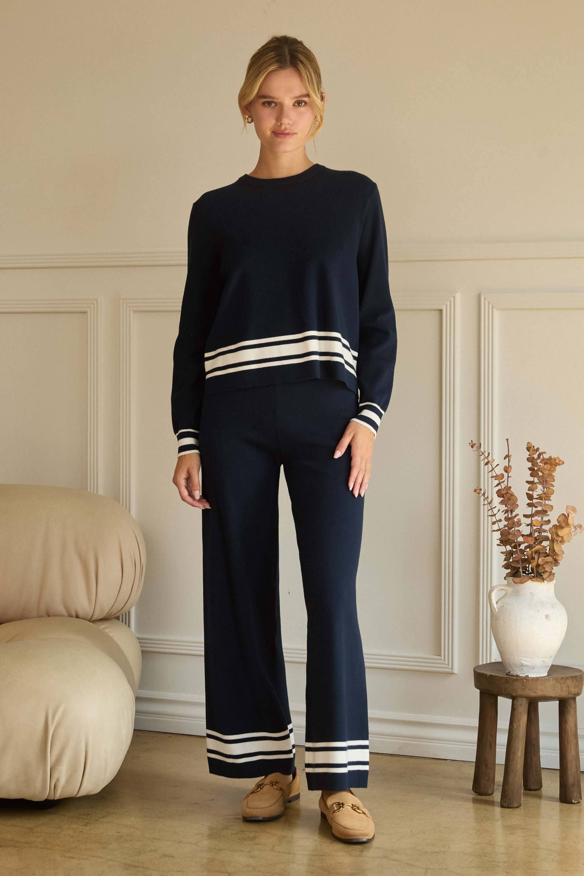 SKIES ARE BLUE - Striped Hem Knit Pants